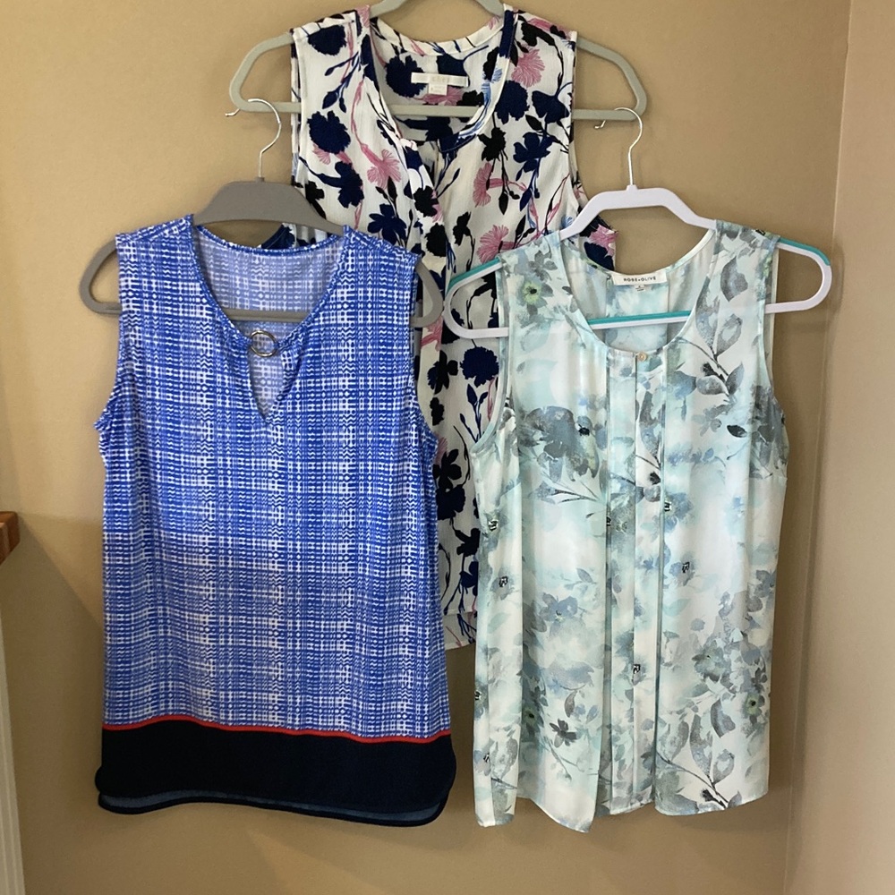Set of 3 Sleeveless Blouses Size Small
